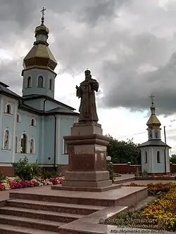 Monument to Petro Mohyla in the village