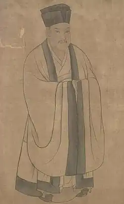 A man wearing a hechang.