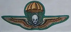 Royal Hungarian Army parachutist badge in gold for officers