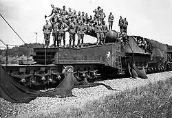 A 320&nbsp;mm mle 1917 in German service.
