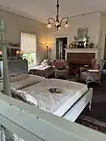 A bedroom at Edison's Seminole Lodge