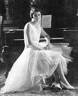 An Argentine aristocrat wearing a robe de style in 1929.