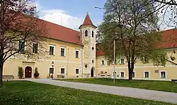 Atzenbrugg Castle