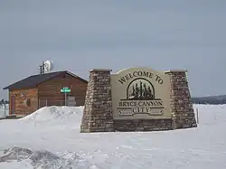 Bryce Canyon City welcome sign, April 2010