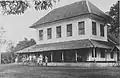 Landhuis Pondok Gede shows gradual evolution from the previous style into the transitional style.