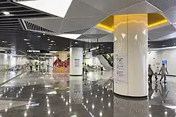 Line 10 concourse