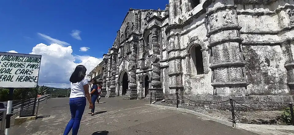 Daraga church
