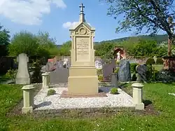 Memorial for the fallen soldiers of the Oldenburg regiment in the Hochhausen cemetery