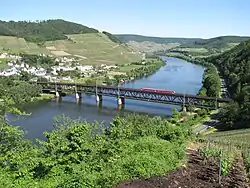 Alf-Bullay double-deck bridge