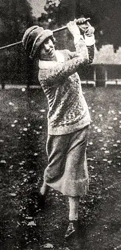 Cummings in 1923