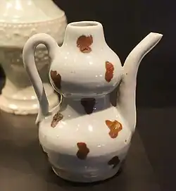 Gourd-shaped jug with iron-brown spots, Yuan dynasty, 1279–1368