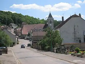 The church and surroundings in Grenant