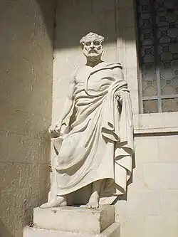 Statue.