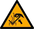 W031 – Hand crushing between press brake and material