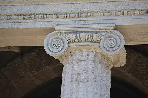 Roman egg-and-dart on an Ionic capital from the Temple of Portunus, Rome, unknown architect or sculptor, early 4th century BC