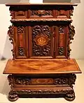 Kneeler, start of the 18th century.