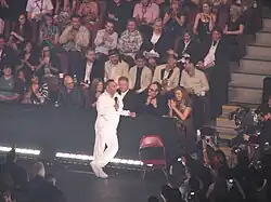 Peters hosting the Juno Awards 2009
