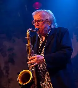 Doldinger performing in 2006