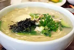 Kalguksu, knife-cut noodle soup