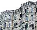Bay windows, another luxury sign, a late 1952 Rosenfeld block