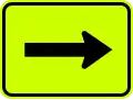 W16-5p (D) Supplemental arrow to the right (plaque)
