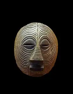 Rounded kifwebe with incised streaks of the Luba