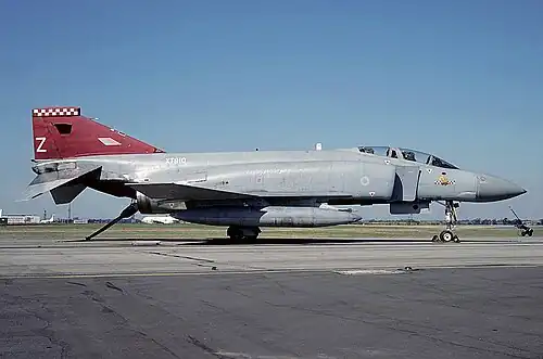 FGR.2: no telescopic nosewheel; nose radome not hinged; wider and shorter engine exhausts; bigger air intakes; deeper rear fuselage; RWR installation on tail-fin