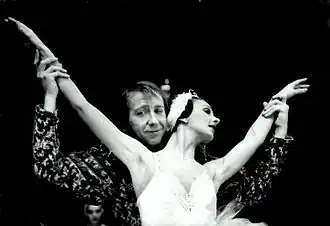 Karen Smith and Enn Reitel in August 1984 on the London shoot of The Optimist, series two (episode 5, "The Light Fantastic")