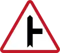 Priority, side junction (right)