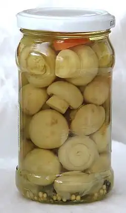 Pieczarki marynowane (marinated mushrooms)