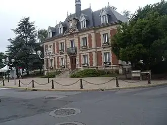 The town hall of Pierrelaye