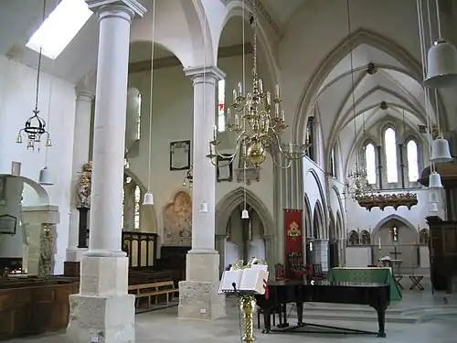 Image 11The interior of Portsmouth Cathedral (from Portal:Hampshire/Selected pictures)