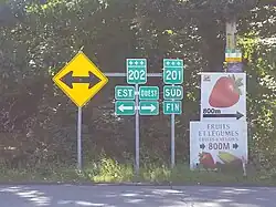 Intersection with 201 in Maritana hamlet near Franklin.