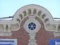 Rosette of front entrance