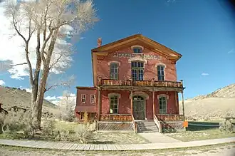 Hotel Meade
