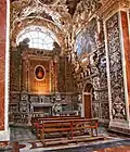 Lateral chapel