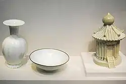 Pieces of (l to r) the 11th, 12th–13th, 13th centuries, on the right a model grain store