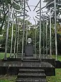 Karl Renner monument