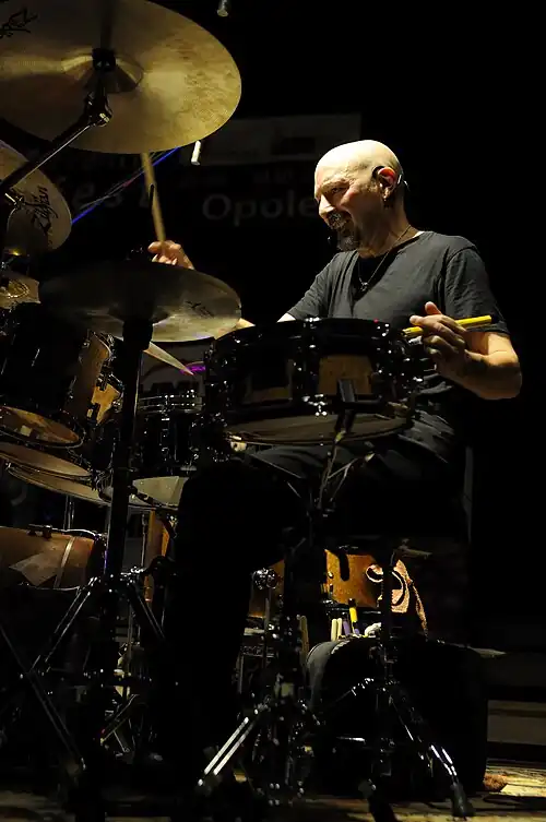 Steve Smith on drum, with Vital Information, 18th Eventus DrumFest Opole 2009.jpg
