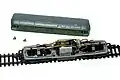 Treble-0-Lectric Derby Sulzer D5000 British Rail Class 24 on Arnold N-gauge track. Interior view, the transmission between the motor and the axles is realised with rubber bands.