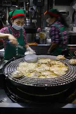Frying bawan