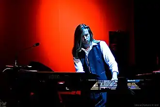 Wakeman performing with Yes (1 December 2010)