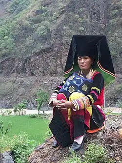 Yi